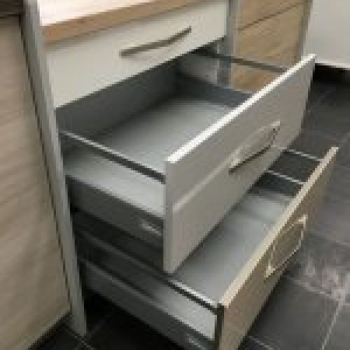 Sistemas de gaveteros para interiores de muebles de cocina de Titus en Berzal Bricomaderas en Valladolid