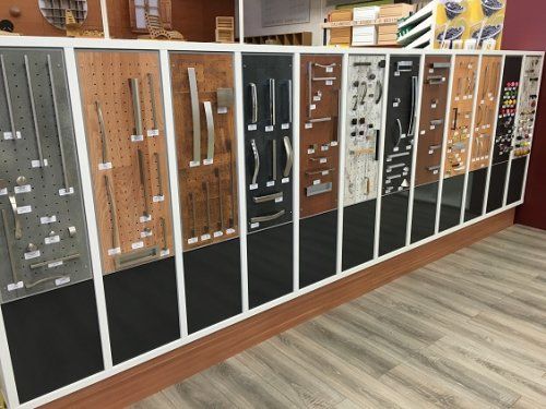 TIRADORES Y BARANDILLAS