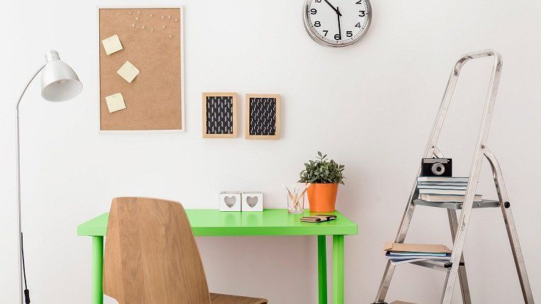 Ambiente decorativo con melamina Verde Ecologico de Finsa Berzal Bricomaderas Valladolid