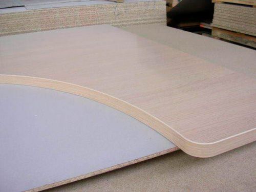 Pieza canteada en curva