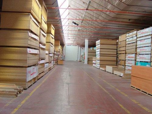 Imagen de nave con tableros