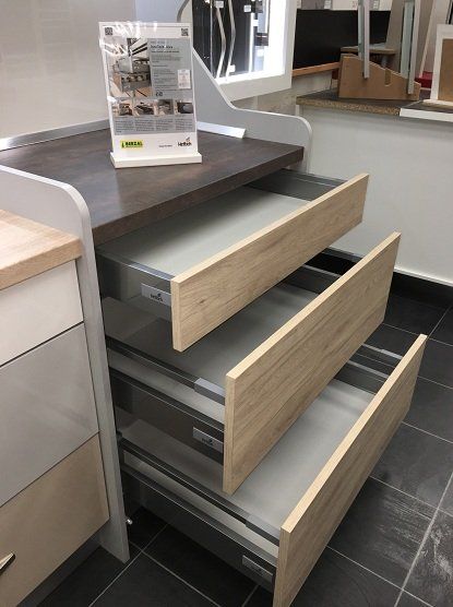 Sistema de cajones y caceroleros innotech atira de hettich en Berzal Bricomaderas